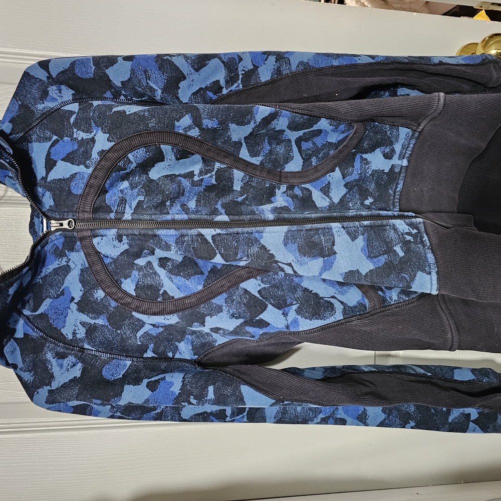 Blue and Black Zip-Up Scuba Hoodie - Picture 3 of 4